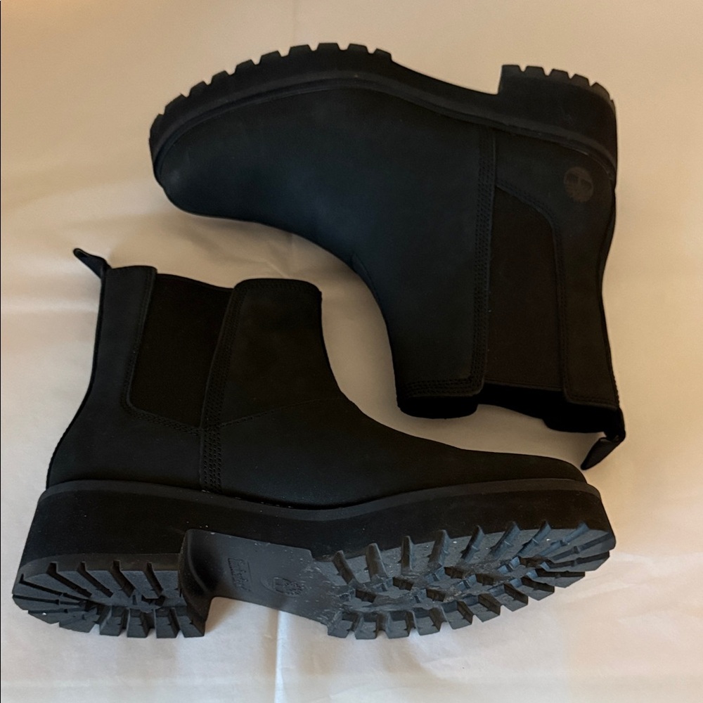 Timberland Black Chelsea Lug Sole Ankle Boots